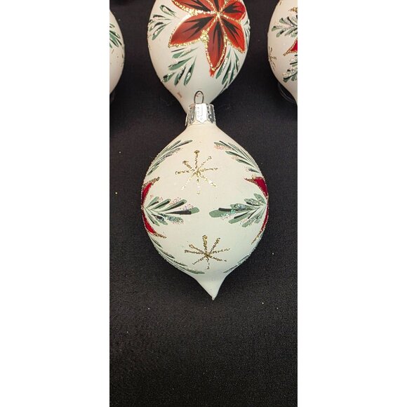 Vintage Christmas Classics Commodore Hand Decorated Poinsettia Glass Ornaments - Picture 8 of 16